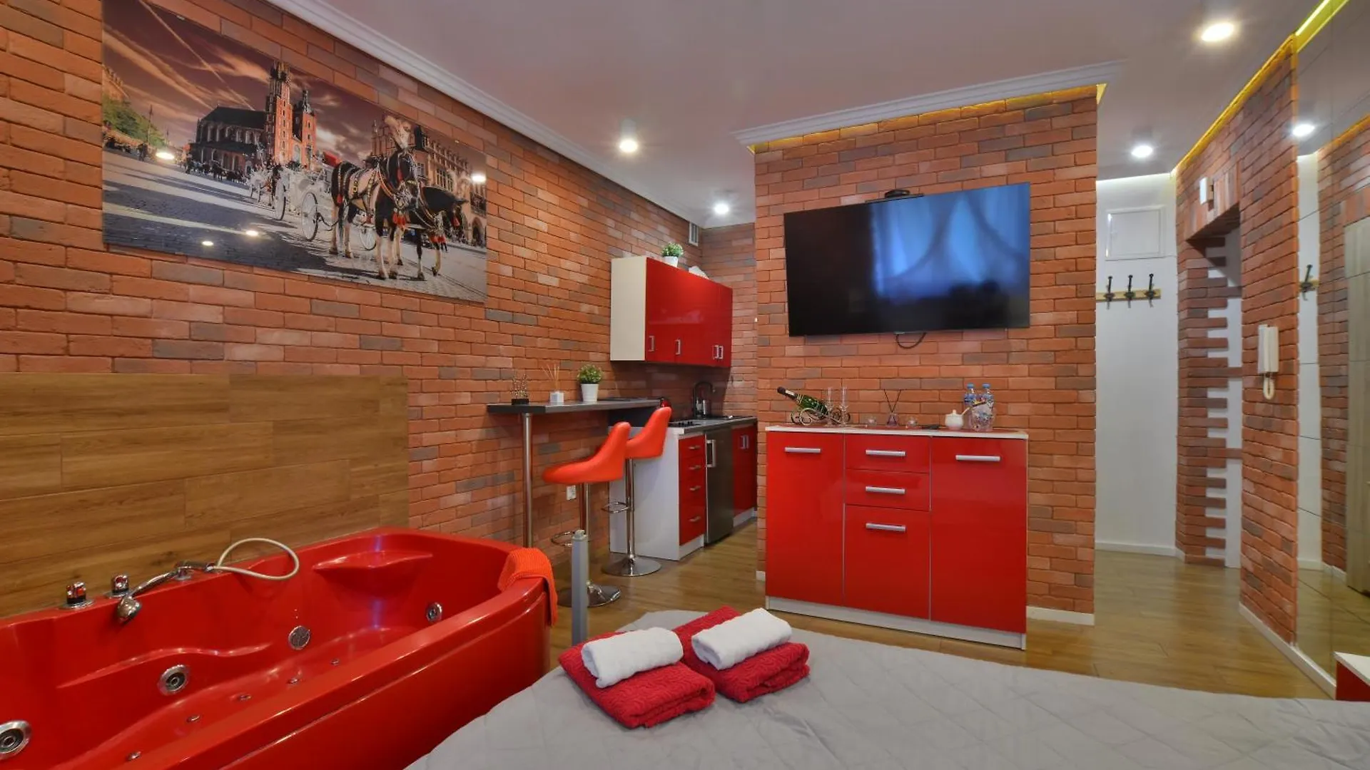 Jacuzzi Apartment Red Kraków