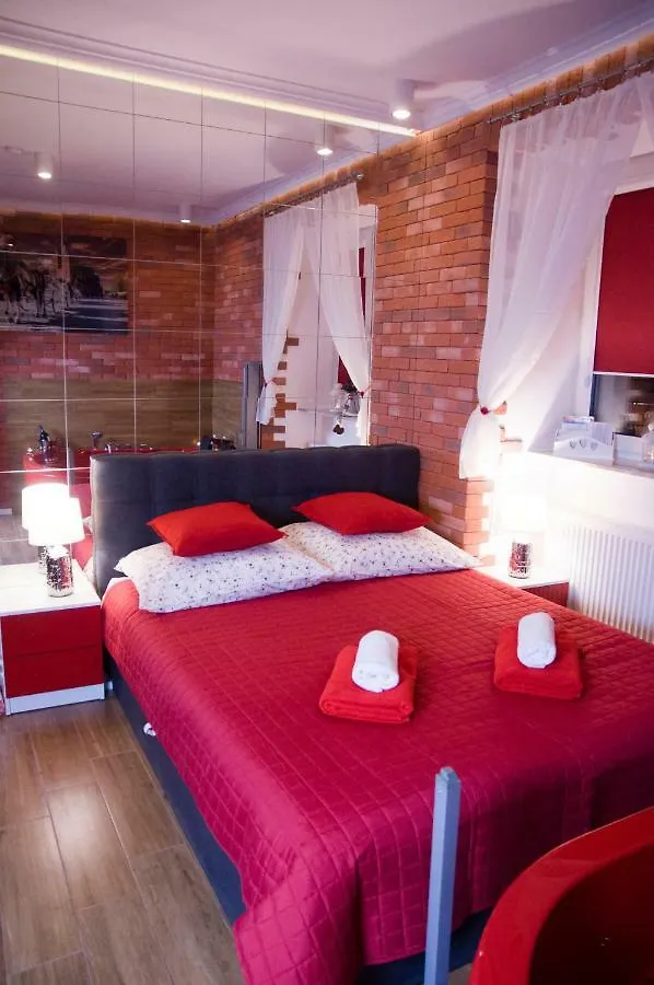 Jacuzzi Apartment Red Kraków